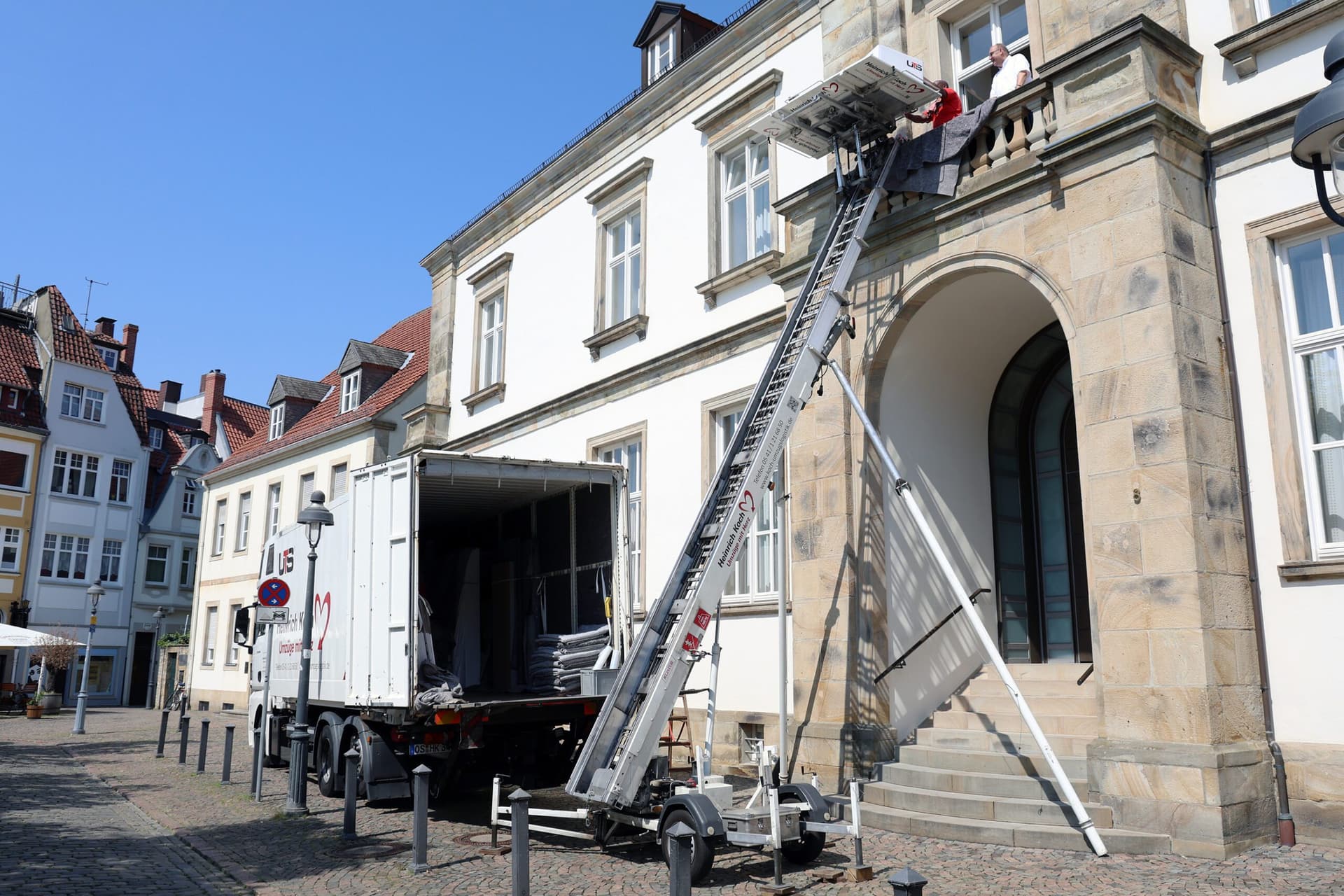 Umzug nach Osnabrück – Bischof Dominikus mit Koch Umzugslogistik gut angekommen